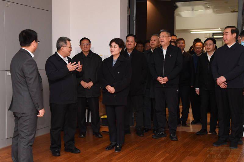 全国人大常委会副委员长铁凝到中国国家博物馆进行专题调研